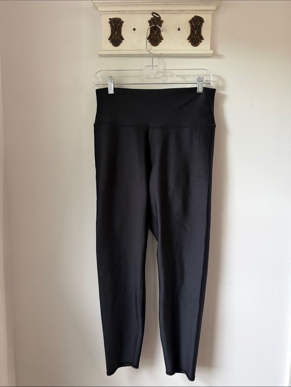 ALO Yoga Airlift Tights in Black High-Waist Leggings